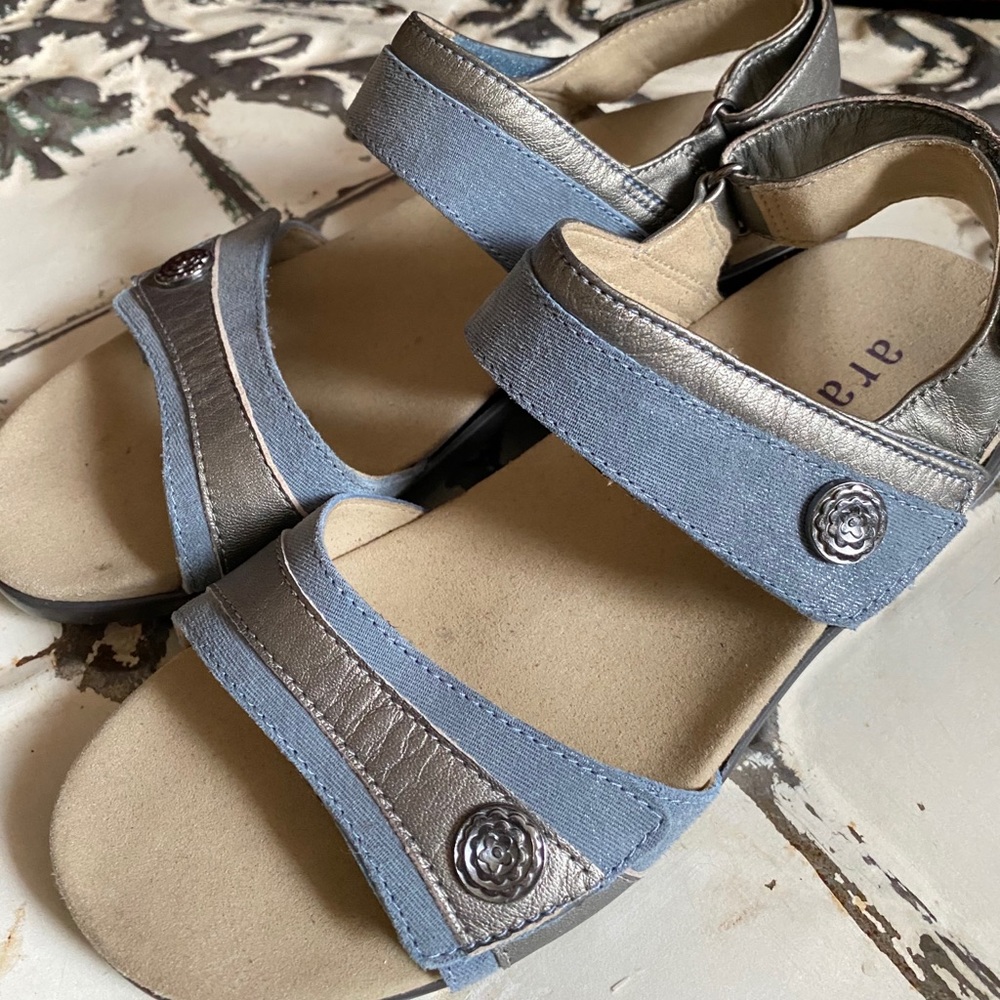 Aravon Sandler Sz 5